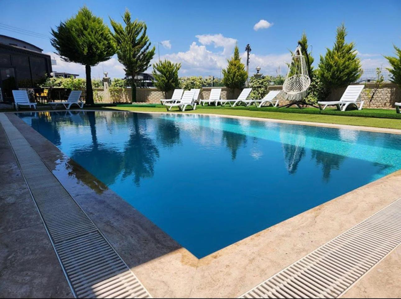 Gardenya Lara Suit Hotel อันตัลยา ภายนอก รูปภาพ
